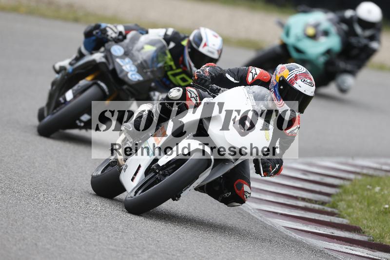 /09 19.04.2026  Caremotion get faster ADR/Gruppe gelb/8